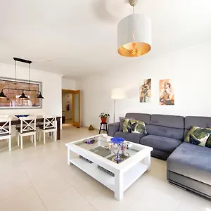  Apartamento Modern And Spacious In #1939